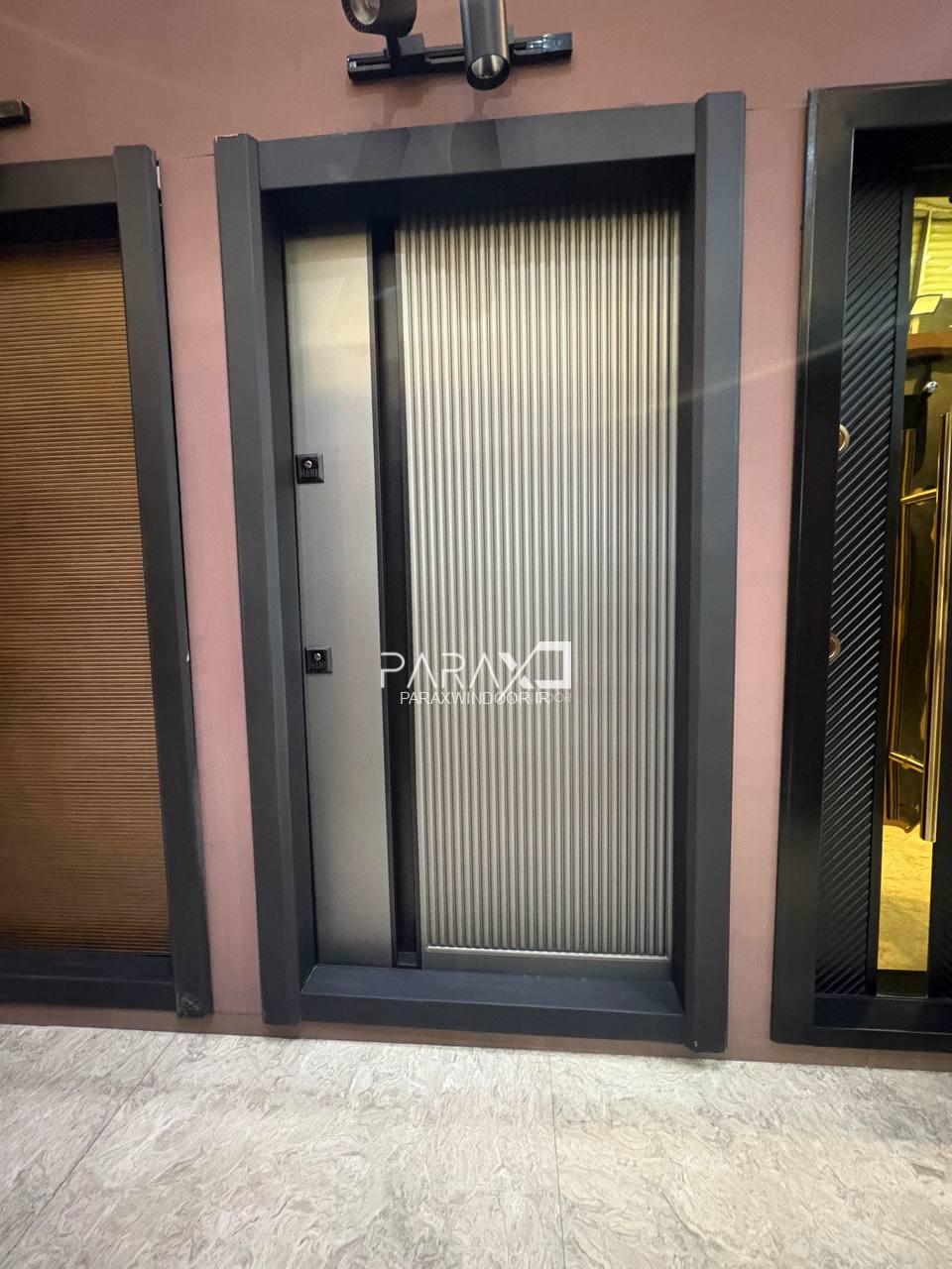 درب‌ ایمنی cnc طوسی با دستگیره مخفی